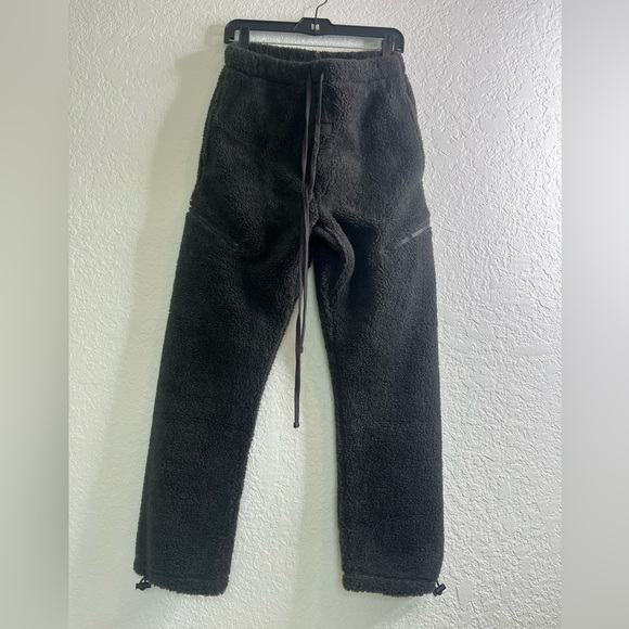 Essentials Fear of God Mens Sz XS Polar Fleece Relaxed Fit Sherpa Sweatpants - Picture 1 of 6